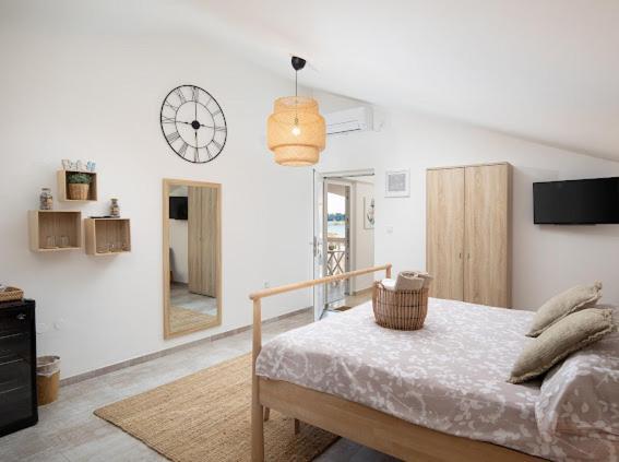 מדולין Apartments And Rooms Jakic מראה חיצוני תמונה