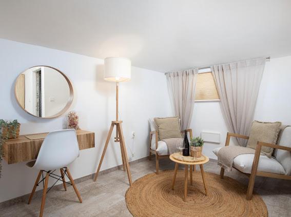 מדולין Apartments And Rooms Jakic מראה חיצוני תמונה