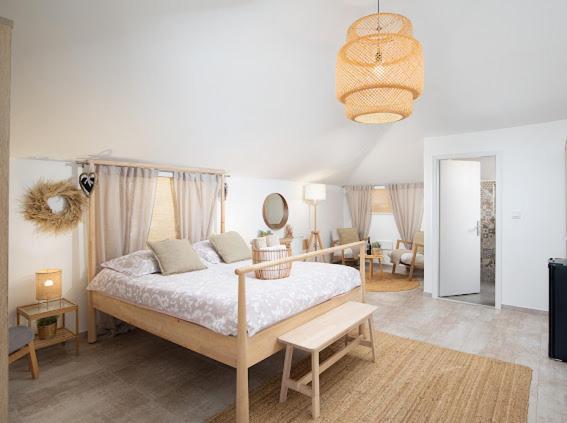 מדולין Apartments And Rooms Jakic מראה חיצוני תמונה