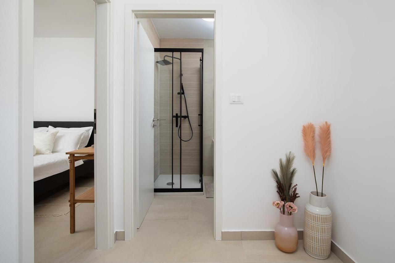 מדולין Apartments And Rooms Jakic מראה חיצוני תמונה