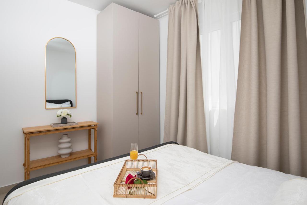 מדולין Apartments And Rooms Jakic מראה חיצוני תמונה