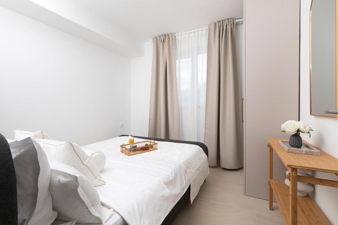 מדולין Apartments And Rooms Jakic מראה חיצוני תמונה