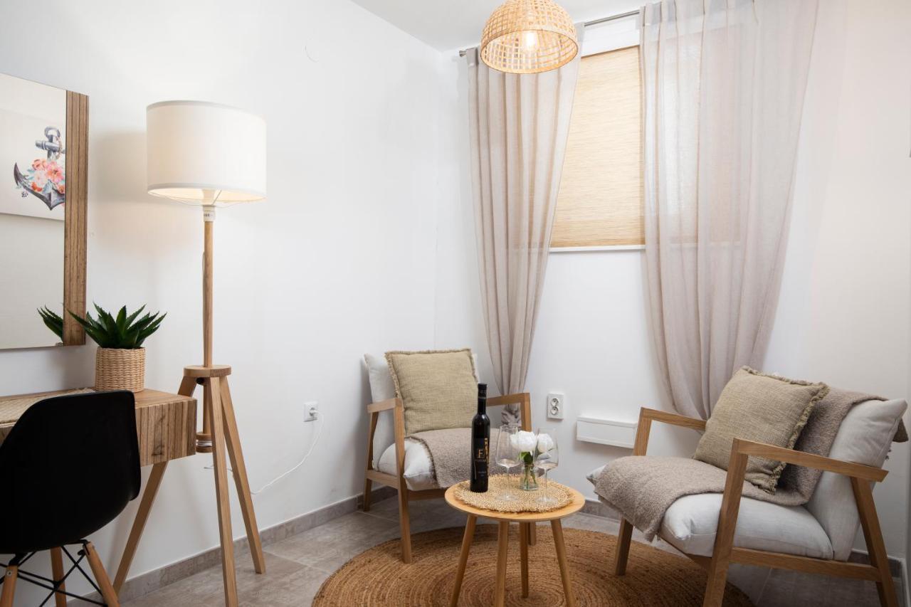 מדולין Apartments And Rooms Jakic מראה חיצוני תמונה