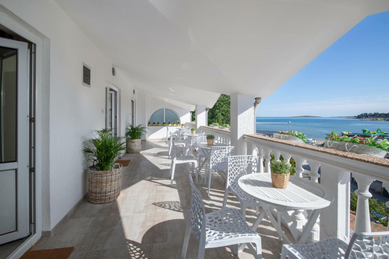 מדולין Apartments And Rooms Jakic מראה חיצוני תמונה